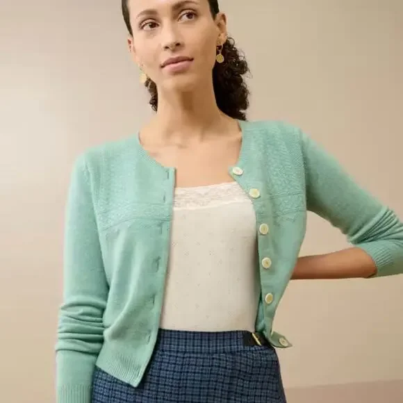 NWT Brora Cashmere Cardigan SweaterGuernsey in PomegranateUS 4 UK 8$699